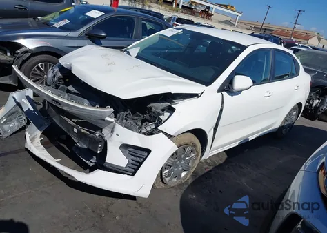 2021 Kia Rio S из США, поврежденный, VIN 3KPA24AD9ME374174